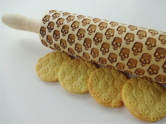 Skull pattern embossing rolling pin